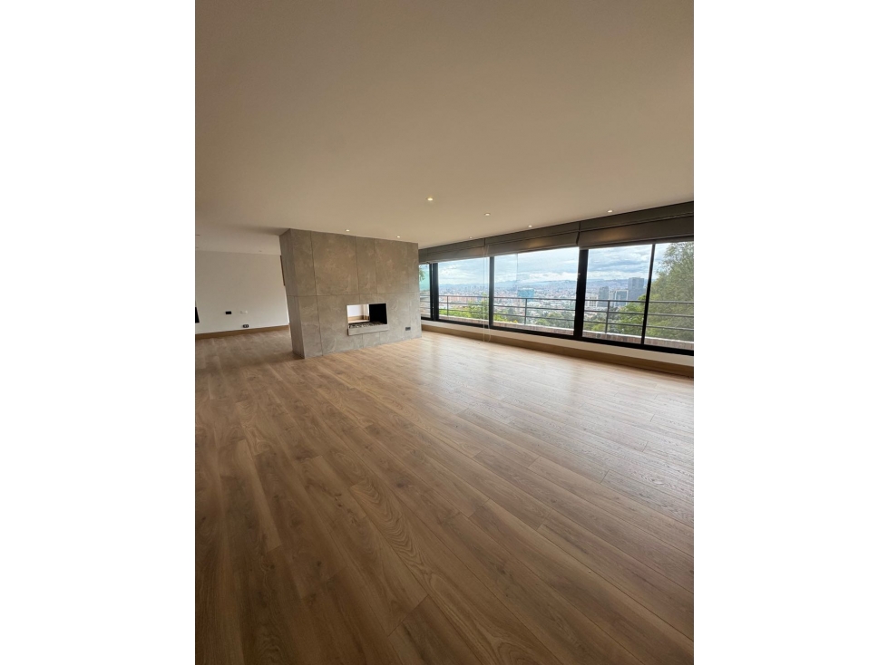 Arriendo apto remodelado en Santa Ana Oriental.