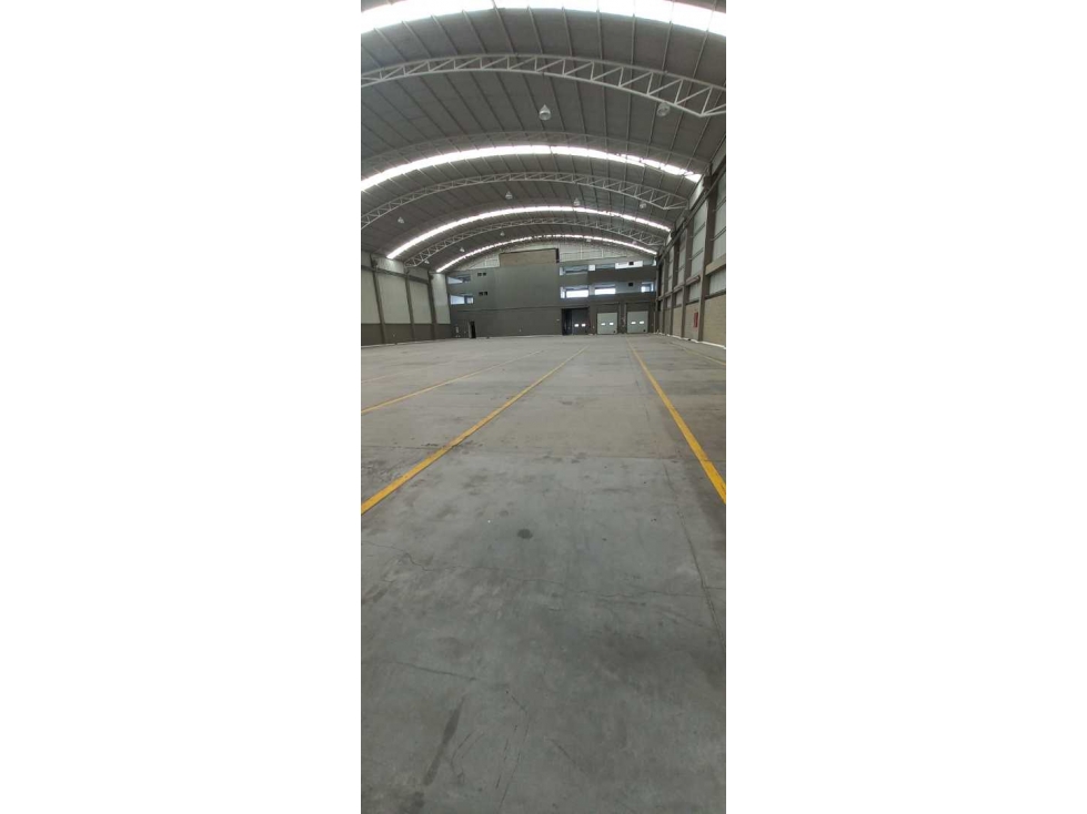 ARRIENDO BODEGA 2540M2 - 2