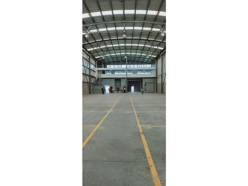 ARRIENDO BODEGA CELTA - 4
