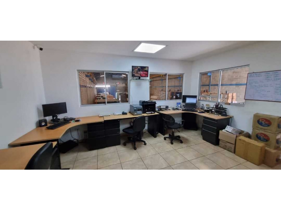 ARRIENDO BODEGA CIRCUNVALAR - 6