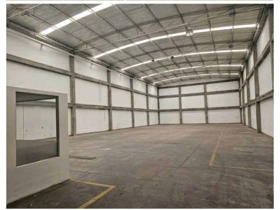 ARRIENDO BODEGA EN FONTIBON — foto 3