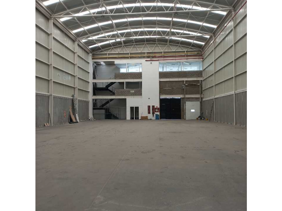 ARRIENDO BODEGA EN FUNZA CALLE 80 AUTOPISTA MEDELLIN - 6