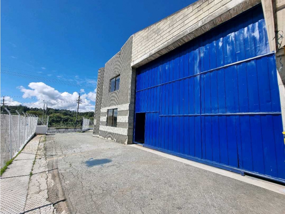 ARRIENDO BODEGA EN GUARNE - 1
