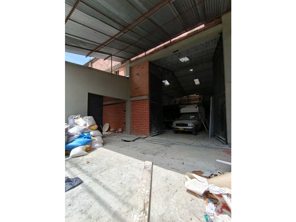 ARRIENDO BODEGA EN LA ESTRELLA, LA TABLAZA - 2