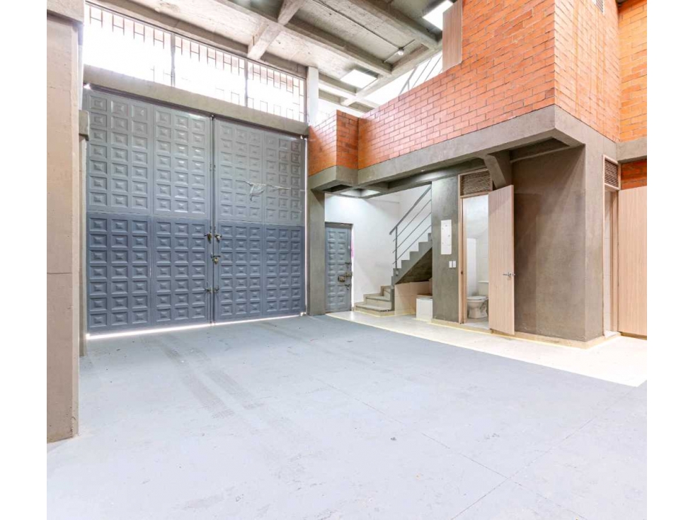 ARRIENDO BODEGA EN LAS GRANJAS — foto 4