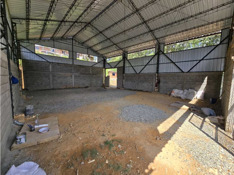 ARRIENDO BODEGA EN SAN CRISTOBAL - 2