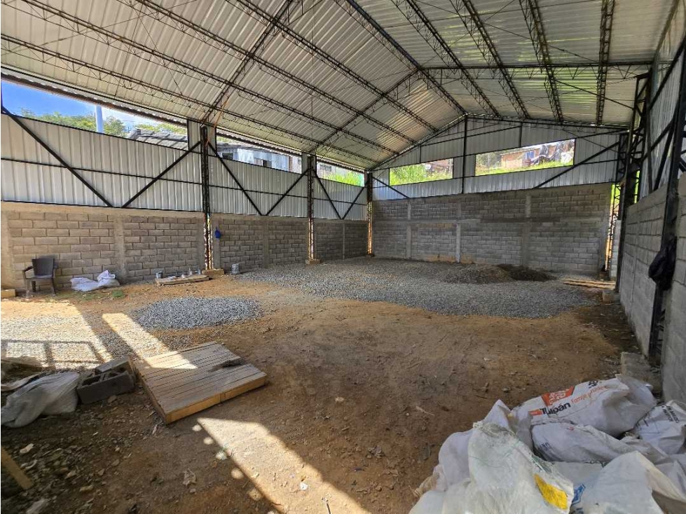 ARRIENDO BODEGA EN SAN CRISTOBAL - 4