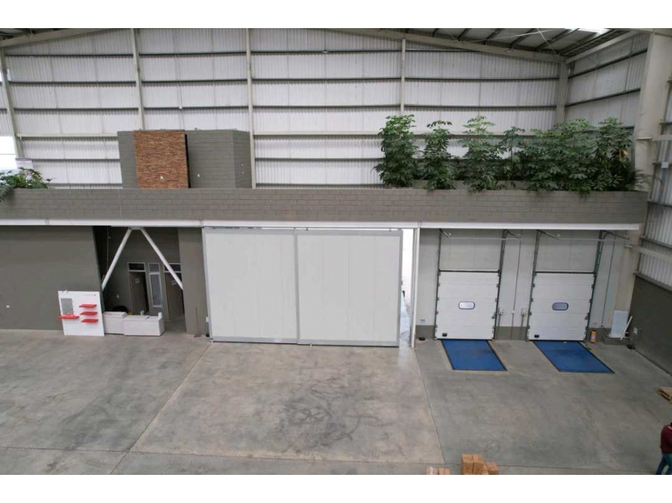 ARRIENDO BODEGA EN SIBERIA CALLE 80 SIN PEAJE - 6