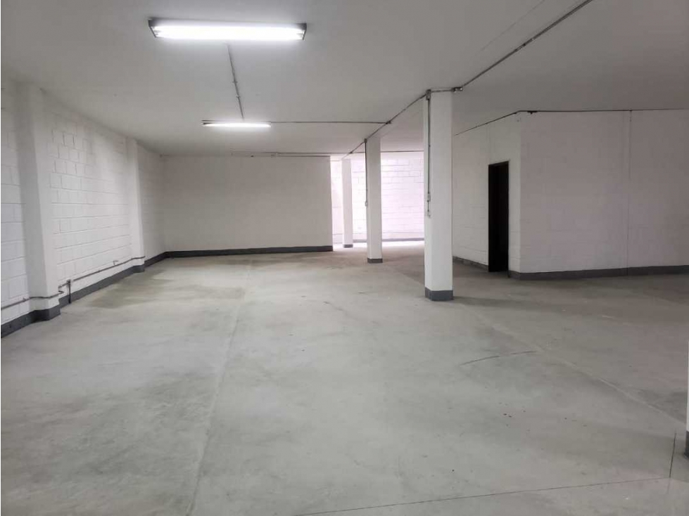 Arriendo Local Guayabal cerca A la Fábrica de Licores — foto 3
