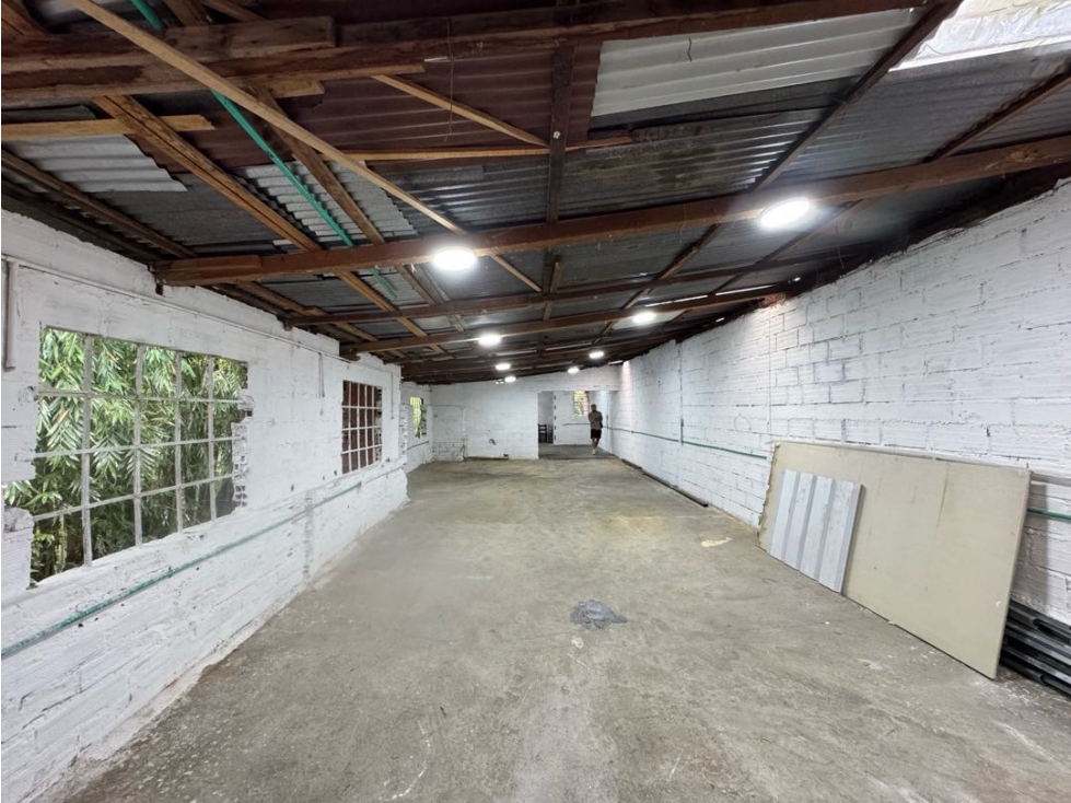 Arriendo Bodega La Estrella - 2