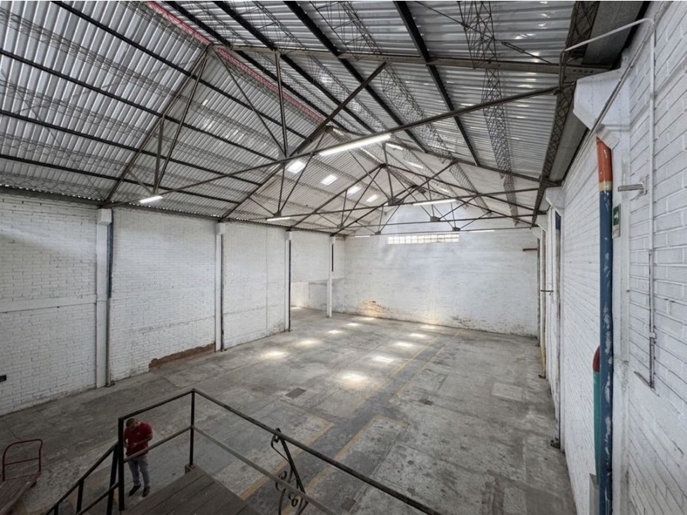 Arriendo Bodega Medellín — foto 2