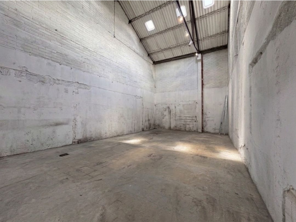 Arriendo Bodega Medellín — foto 4