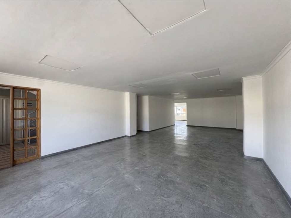Arriendo Bodega Medellín, La Aguacatala — foto 2
