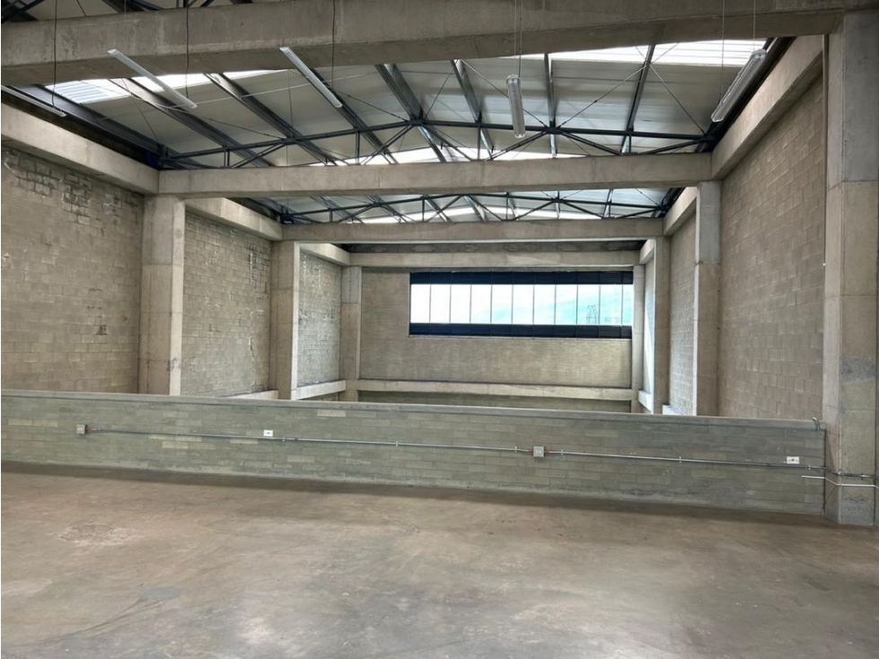 VENTA O ARRIENDO BODEGA PARQUE EMPRESARIAL NORTIKO BELLO - 3