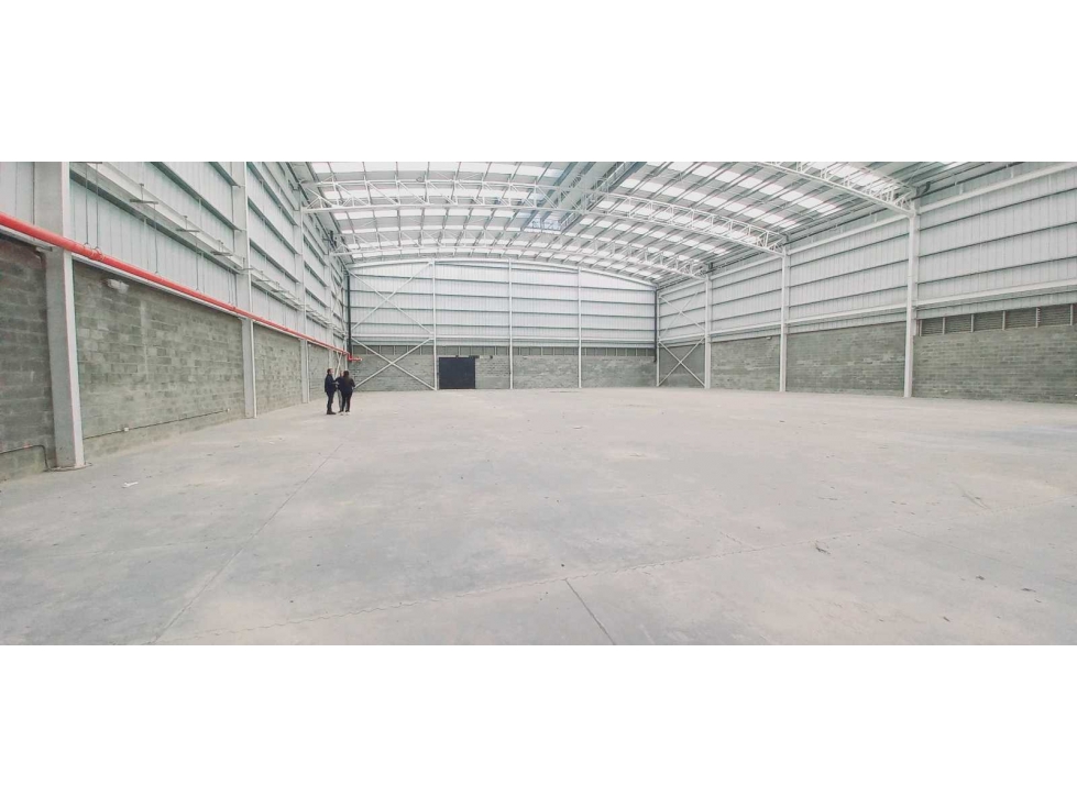 ARRIENDO BODEGA PARQUE INDUSTRIAL SIBERIA CALLE 80 - 3