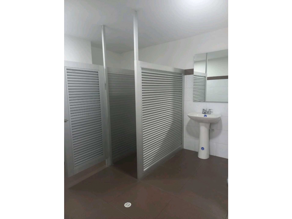 Arriendo Bodega Siberia. - 4