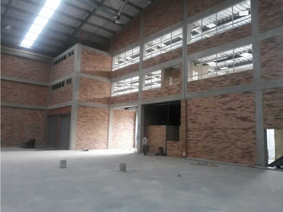 ARRIENDO BODEGA SIBERIA CALLE 80 AUTOPISTA MEDELLIN - 5