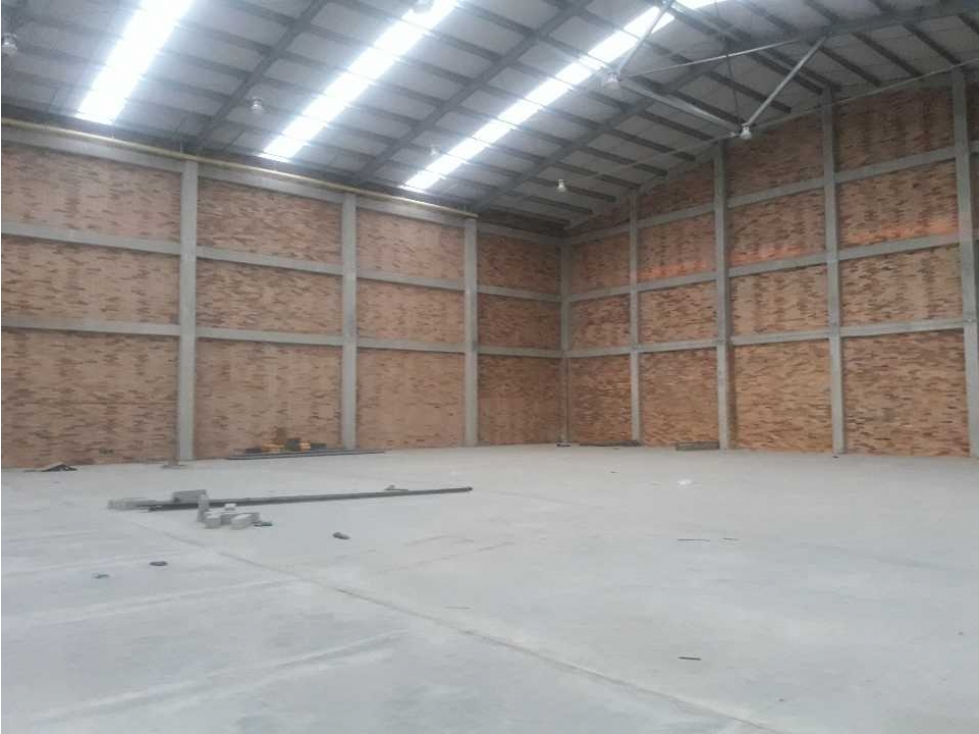 ARRIENDO BODEGA SIBERIA CALLE 80 AUTOPISTA MEDELLIN - 6