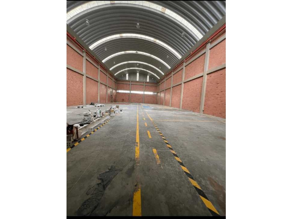 ARRIENDO BODEGA SIBERIA CALLE 80 SIN PEAJE, AUTOPISTA MEDELLIN - 1