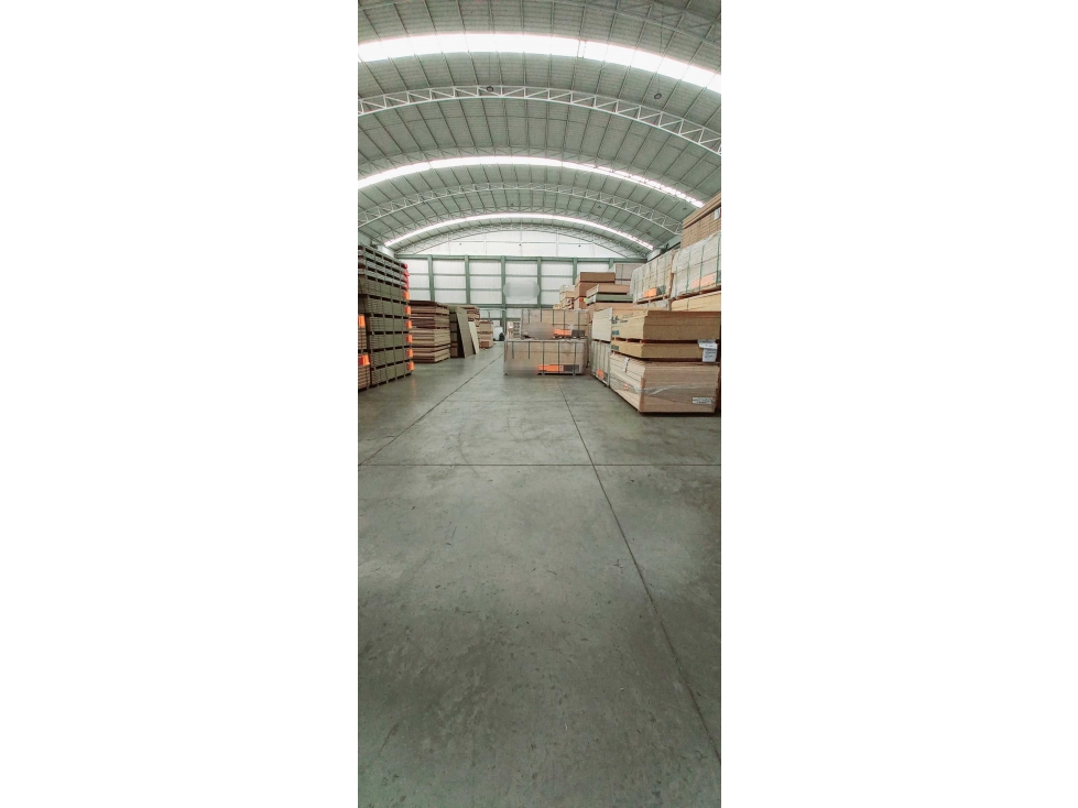 ARRIENDO BODEGA SIBERIA CALLE 80 - 4