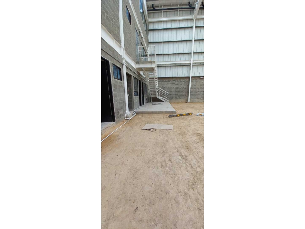 ARRIENDO BODEGA SIBERIA SIN PEAJE - 3