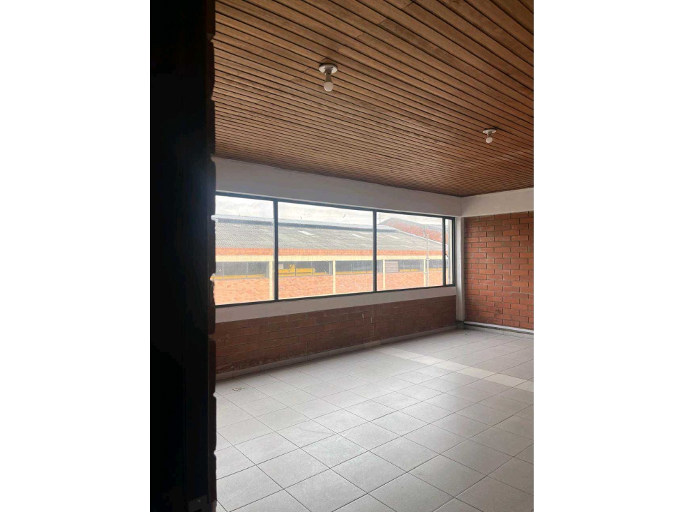 ARRIENDO BODEGA SIBERIA SIN PEAJE - 5