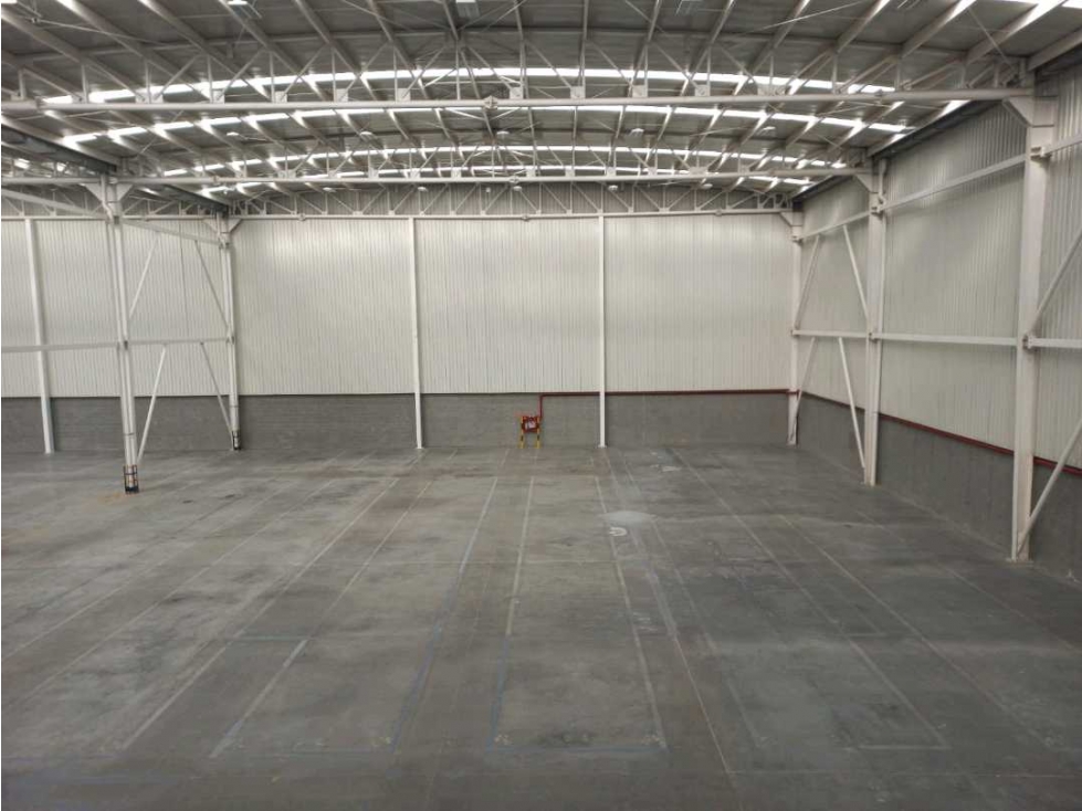 ARRIENDO BODEGA SIBERIA.PARQUE INDUSTRIAL - 4