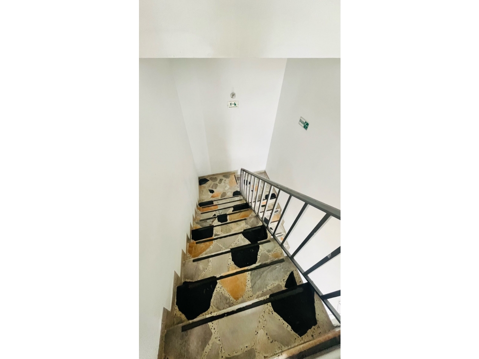 ARRIENDO BODEGA TOBERIN — foto 3