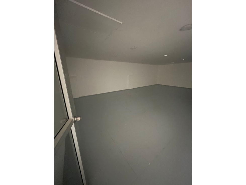 Arriendo Bodega y/o Local Comercial en Medellín Barrio Boston — foto 5