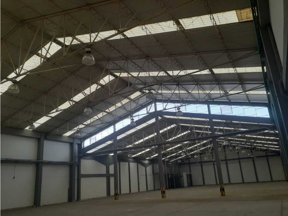 ARRIENDO BODEGA PARQUE EMPRESARIAL ZONA SUR — foto 5
