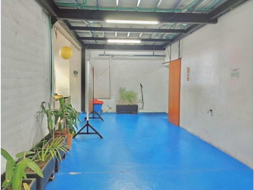 ARRIENDO BODEGA ZONA INDUSTRIAL DE BELÉN — foto 4