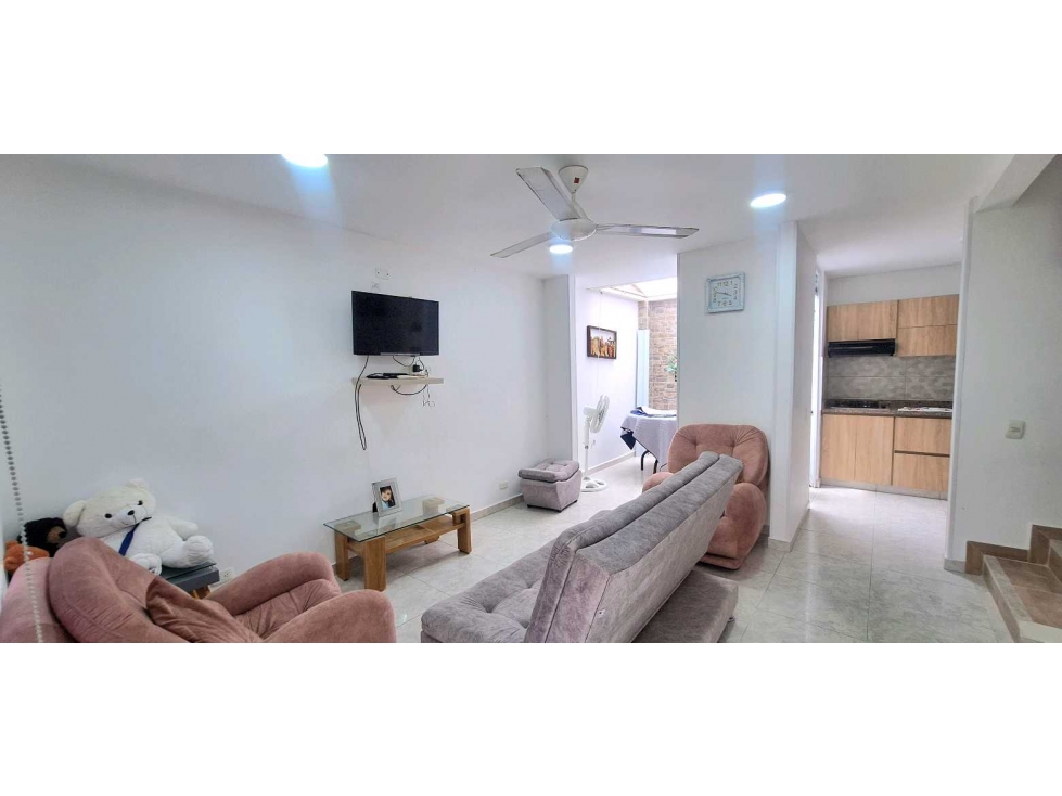 VENTA CASA AMOBLADA EN CONJUNTO CON PISCINA RICAURTE. — foto 3