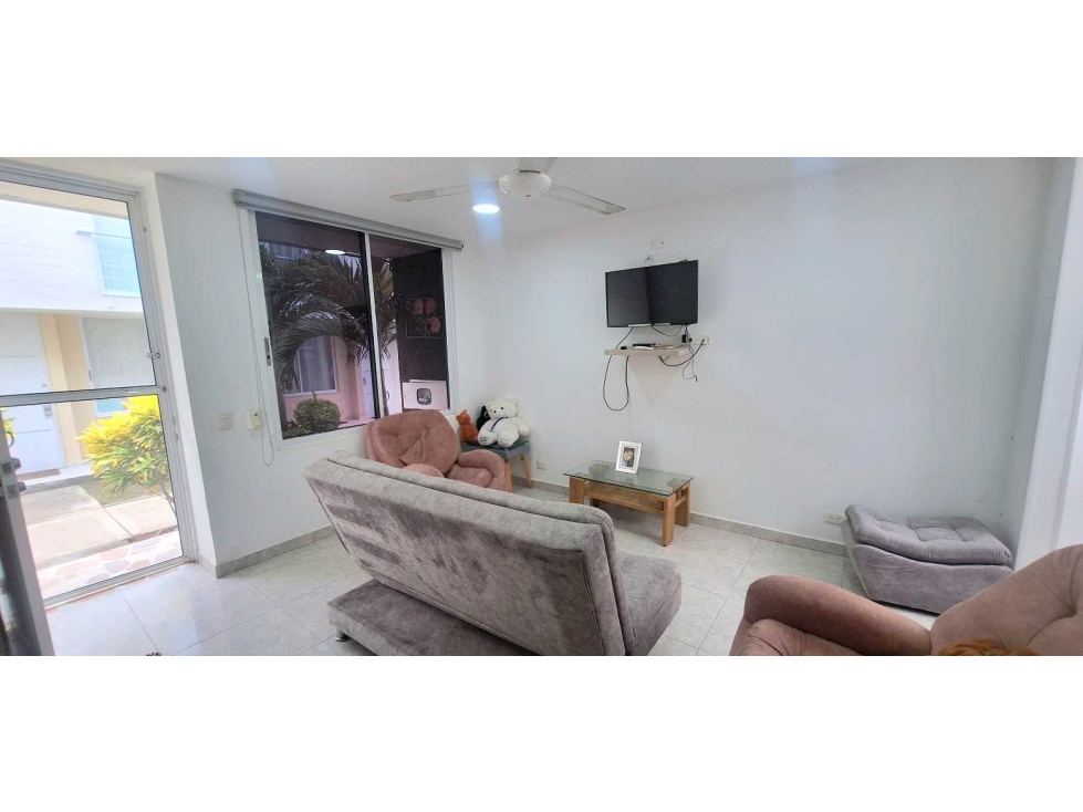 VENTA CASA AMOBLADA EN CONJUNTO CON PISCINA RICAURTE. — foto 4