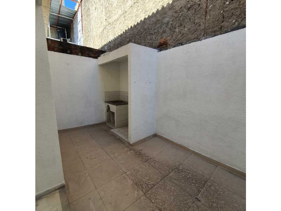 SE VENDE CASA BARRIO DANGOND - 2