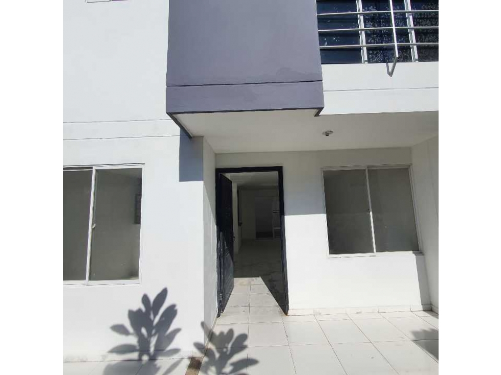 SE VENDE CASA BARRIO DANGOND - 4