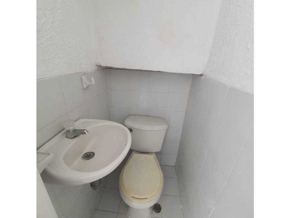 SE VENDE CASA BARRIO DANGOND - 5