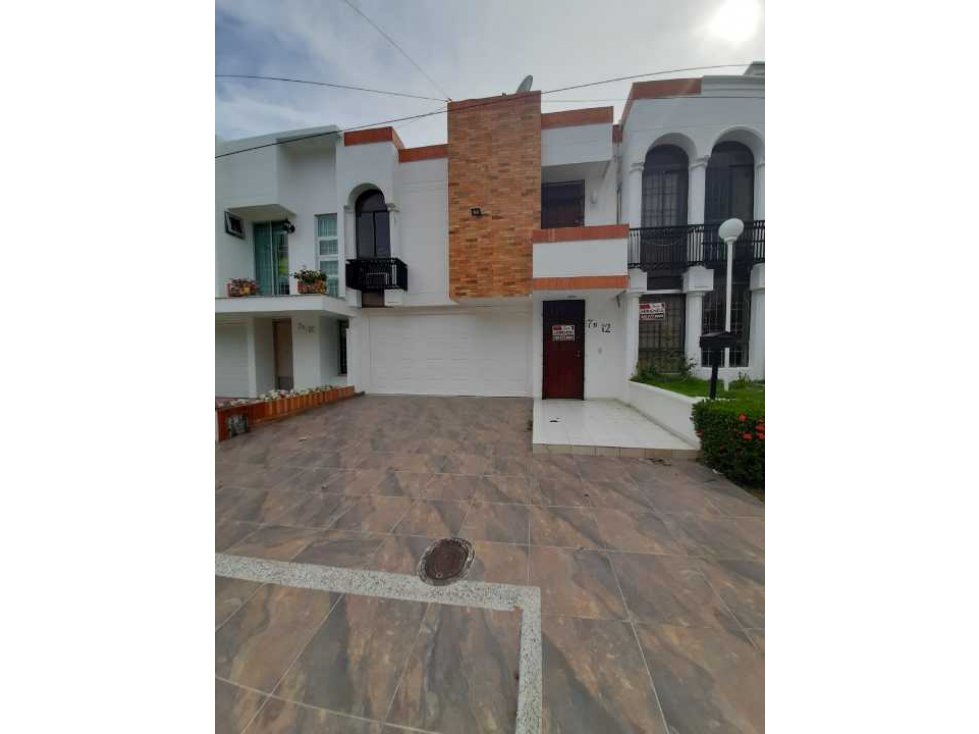 VENDO CASA BARRIO SAN CARLOS - 3