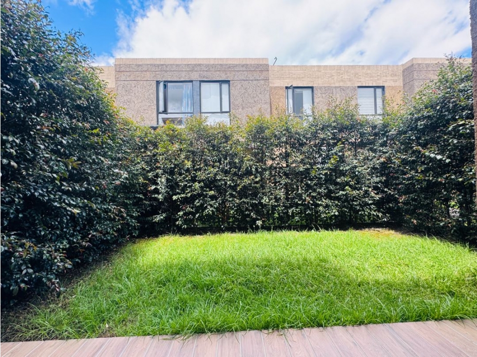 Arriendo casa campestre de dos niveles en conjunto en Cajica. - 2
