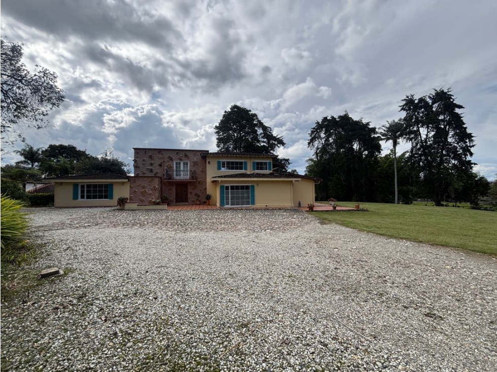 Arriendo inmueble comercial en Llanogrande con 12.500 m². A borde vía — foto 5