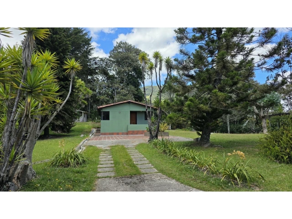 Arriendo Casa campestre La Ceja vía la unión