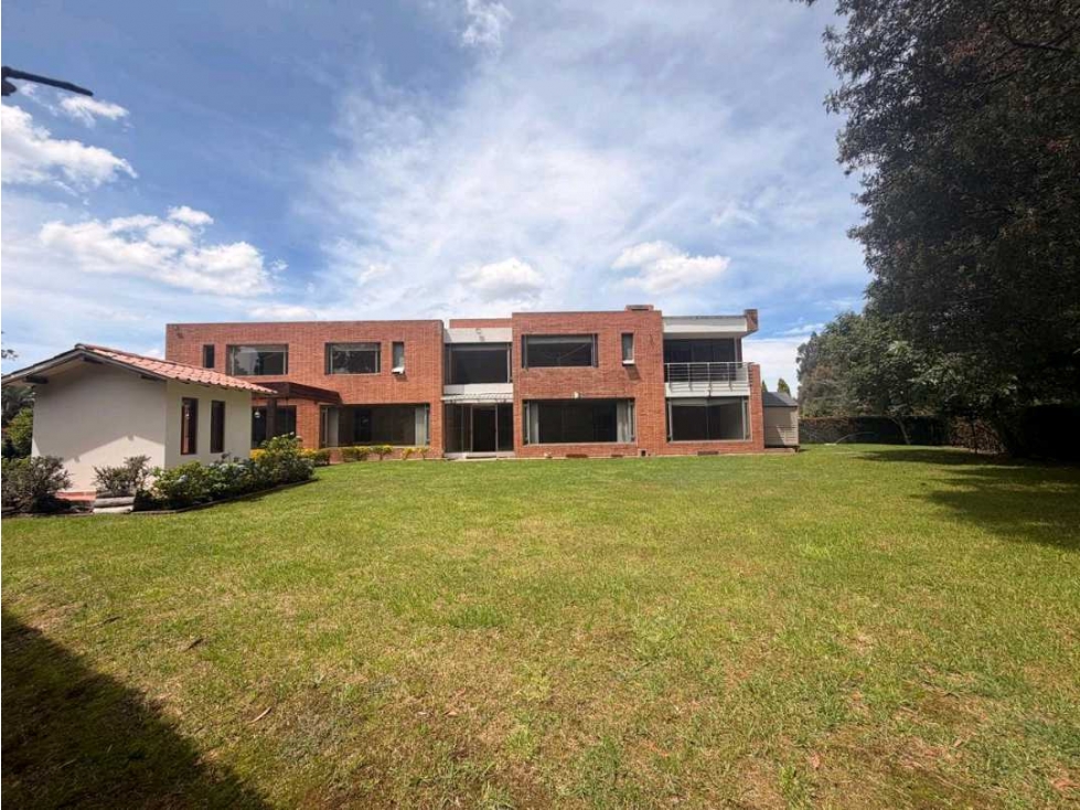 ARRIENDO CASA CAMPESTRE UNIFAMILIAR DE DOS NIVELES VIA GUAYMARAL