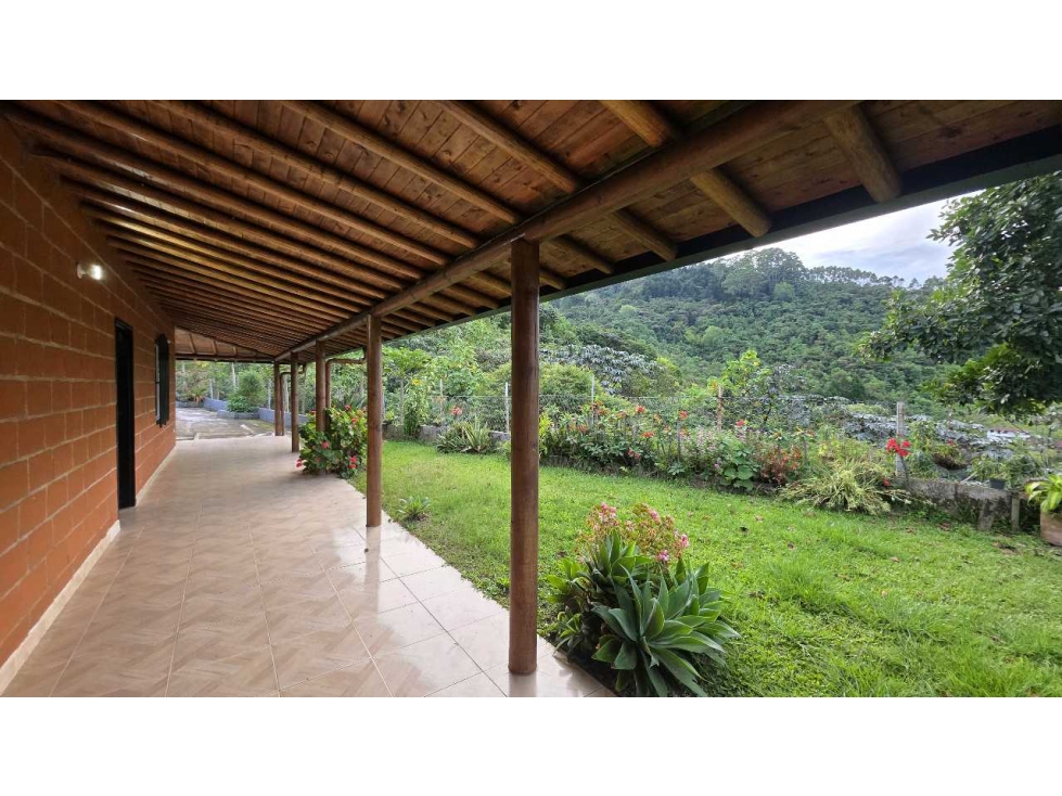 Arriendo Casa Campestre Vereda El Jardín, Belén Medellín — foto 2