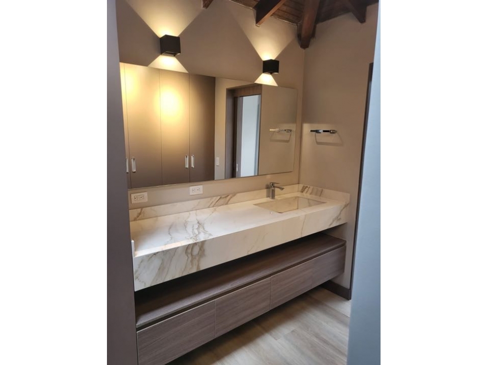 VENDO O ARRIENDO CASA COLINAS DE FIZEBAD REMODELADA CON PESEBRERAS — foto 5