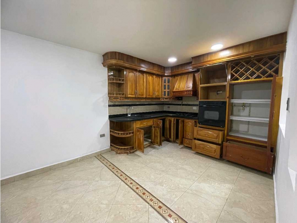 ARRIENDO CASA COMERCIAL. Boston medellín