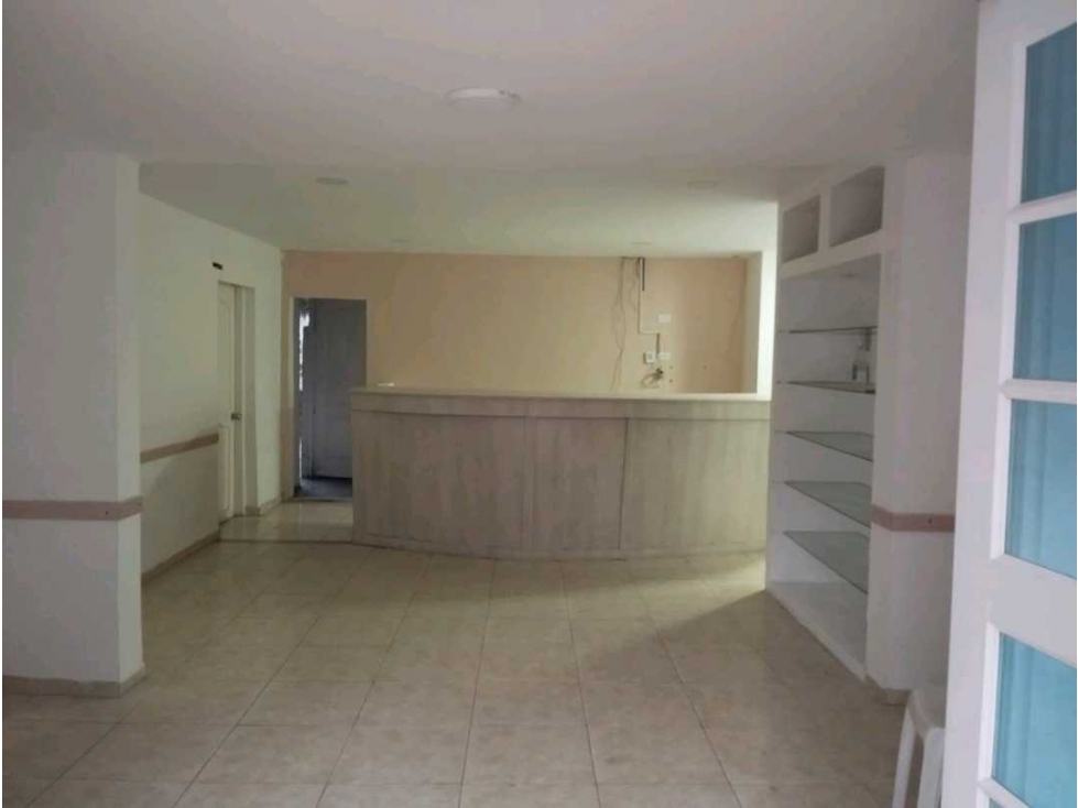 Vendo Casa Comercial en Manga