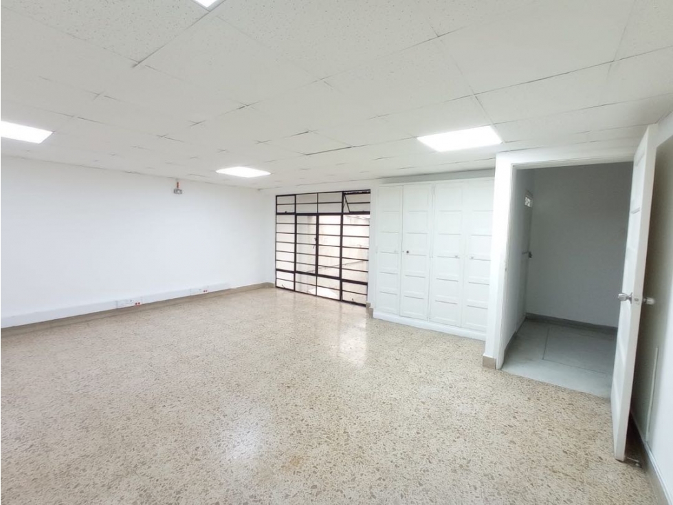 Arriendo Casa Comercial en Medellin sector Estadio