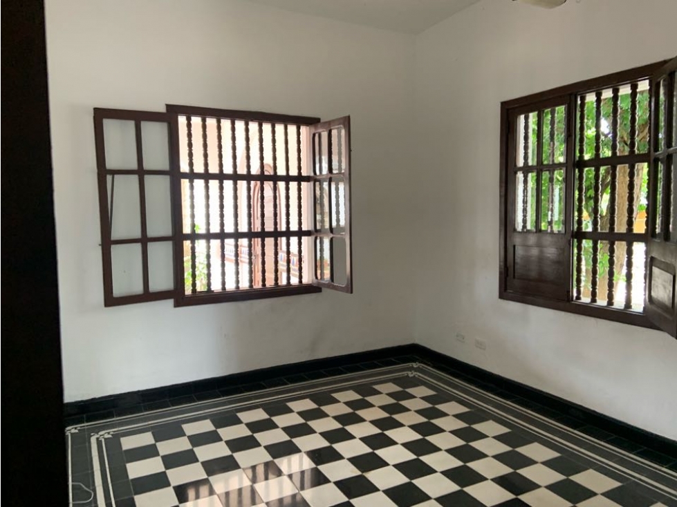 ARRIENDO CASA COMERCIAL ESQUINA - 3