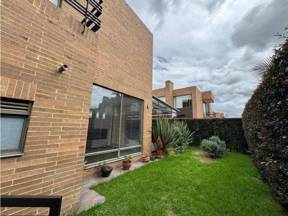 Arriendo casa de dos niveles en la milla de oro de cajica - 2