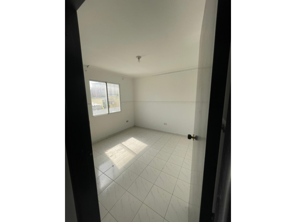 ARRIENDO CASA DUPLEX INDEPENDIENTE. 165MTS. 3 ALCOBAS. MIRAMAR — foto 3