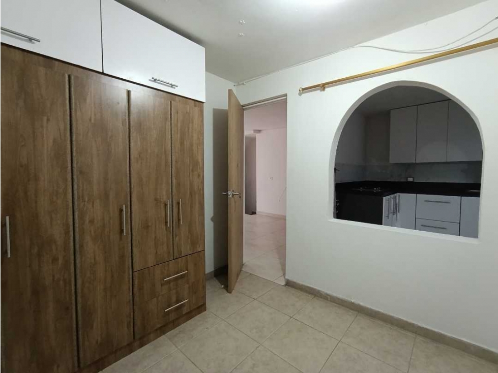 Arriendo casa en 2do. y3er. piso Itagüí, sector las bodegas - 6